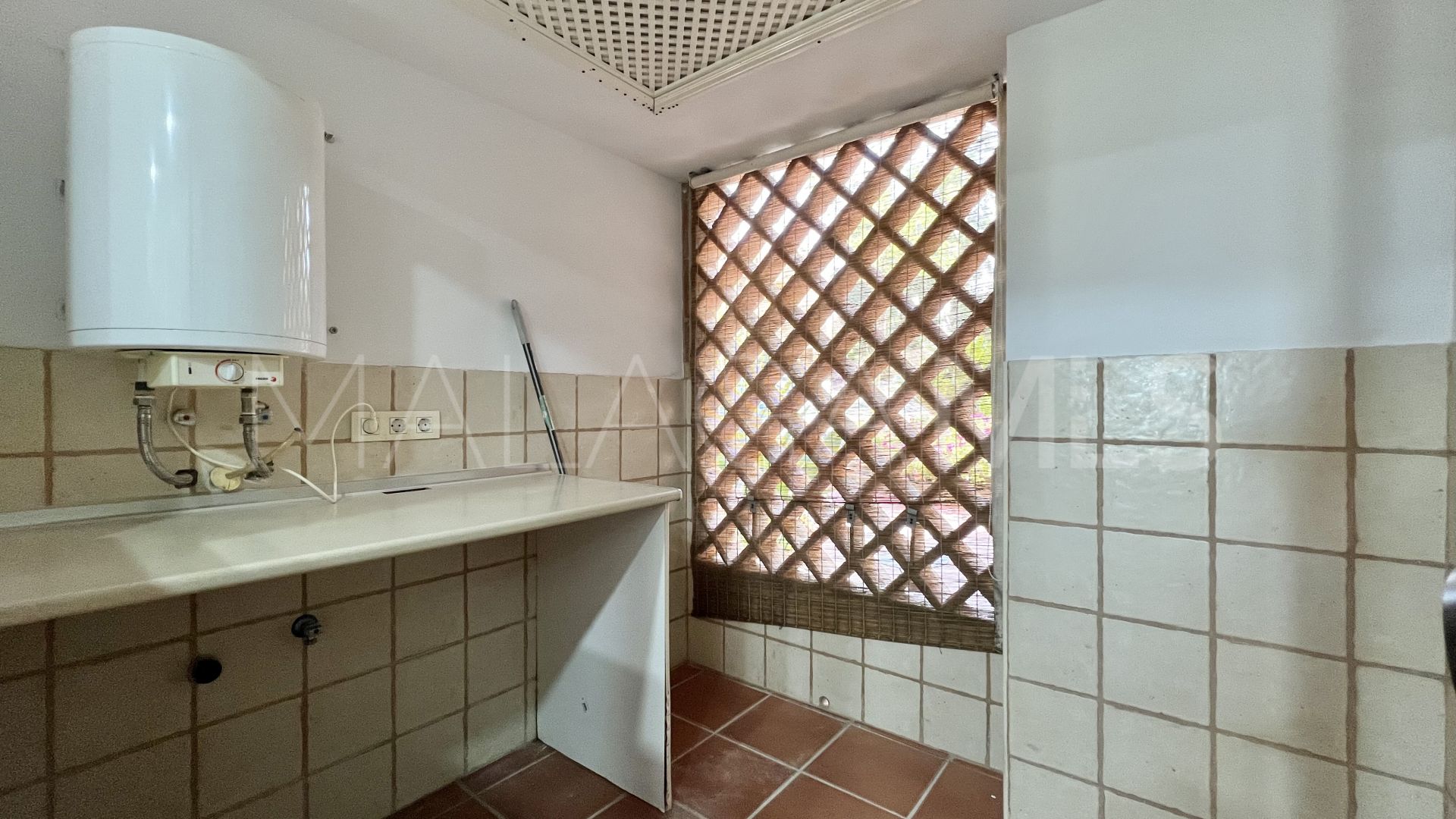 Ground floor apartment with 2 bedrooms for sale in El Campanario
