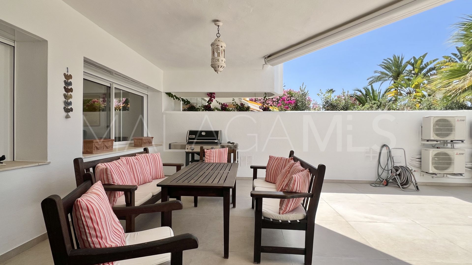 Apartamento with 4 bedrooms for sale in Guadalmina Baja