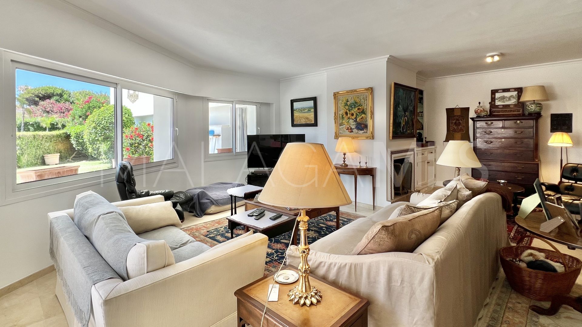 Apartamento with 4 bedrooms for sale in Guadalmina Baja