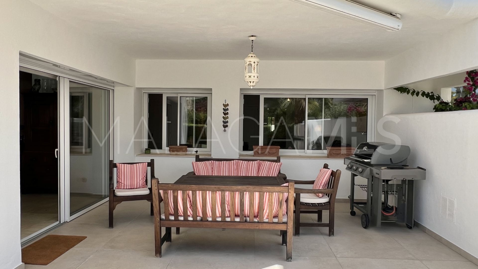 Apartamento with 4 bedrooms for sale in Guadalmina Baja