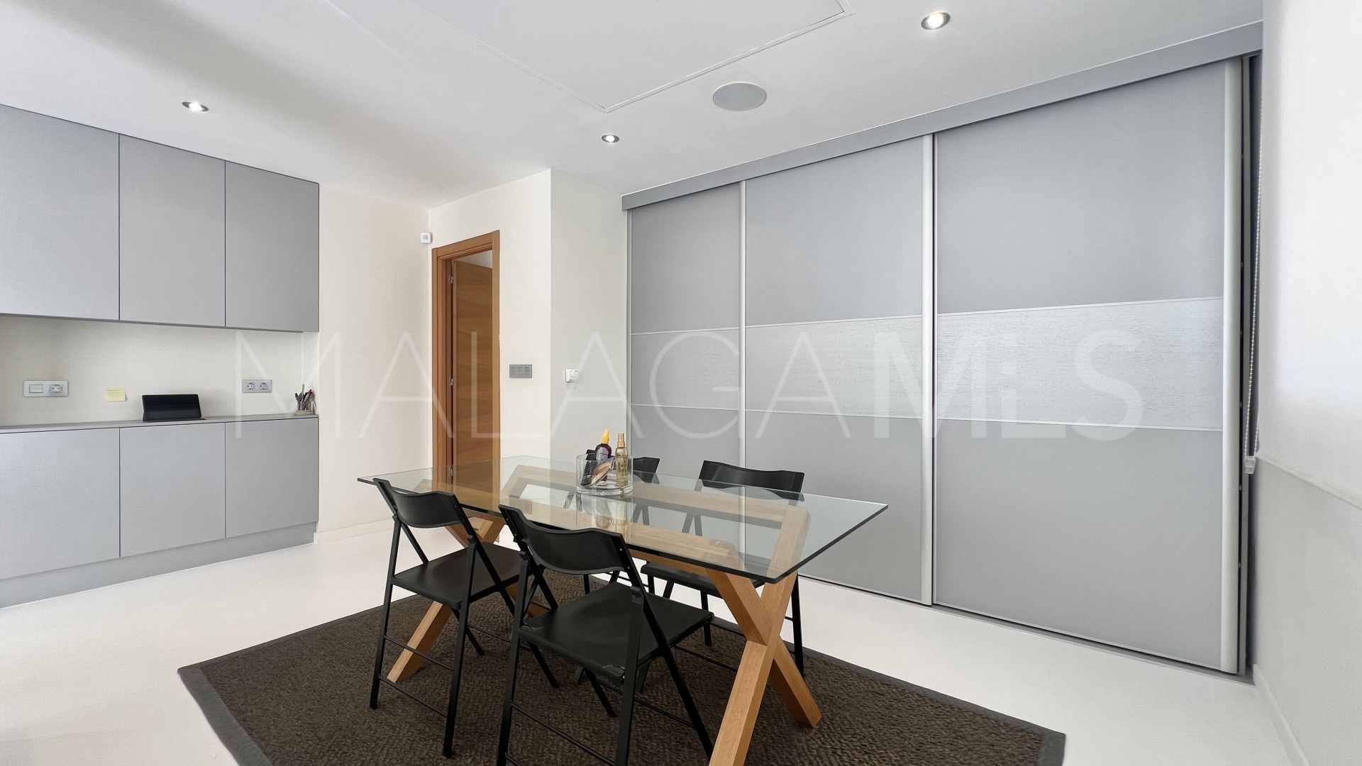 Villa for sale in Guadalmina Alta