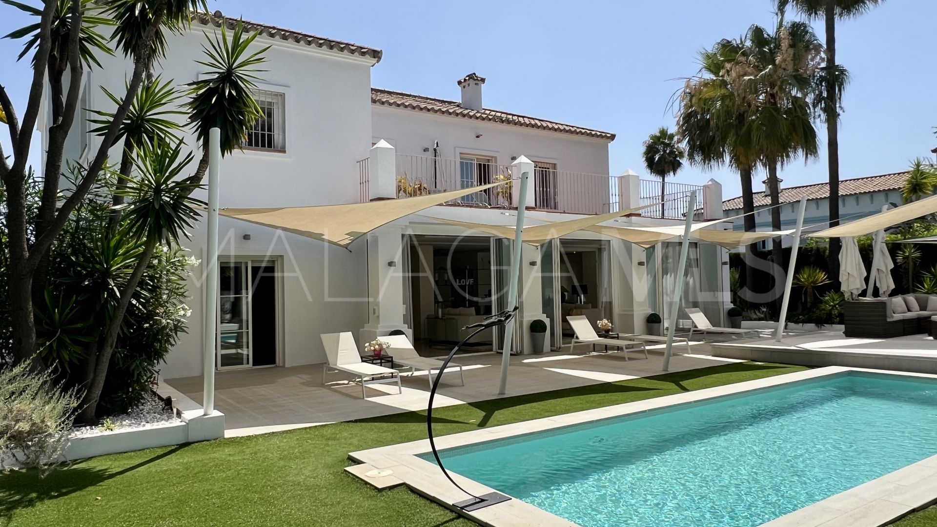 Villa for sale in Guadalmina Alta
