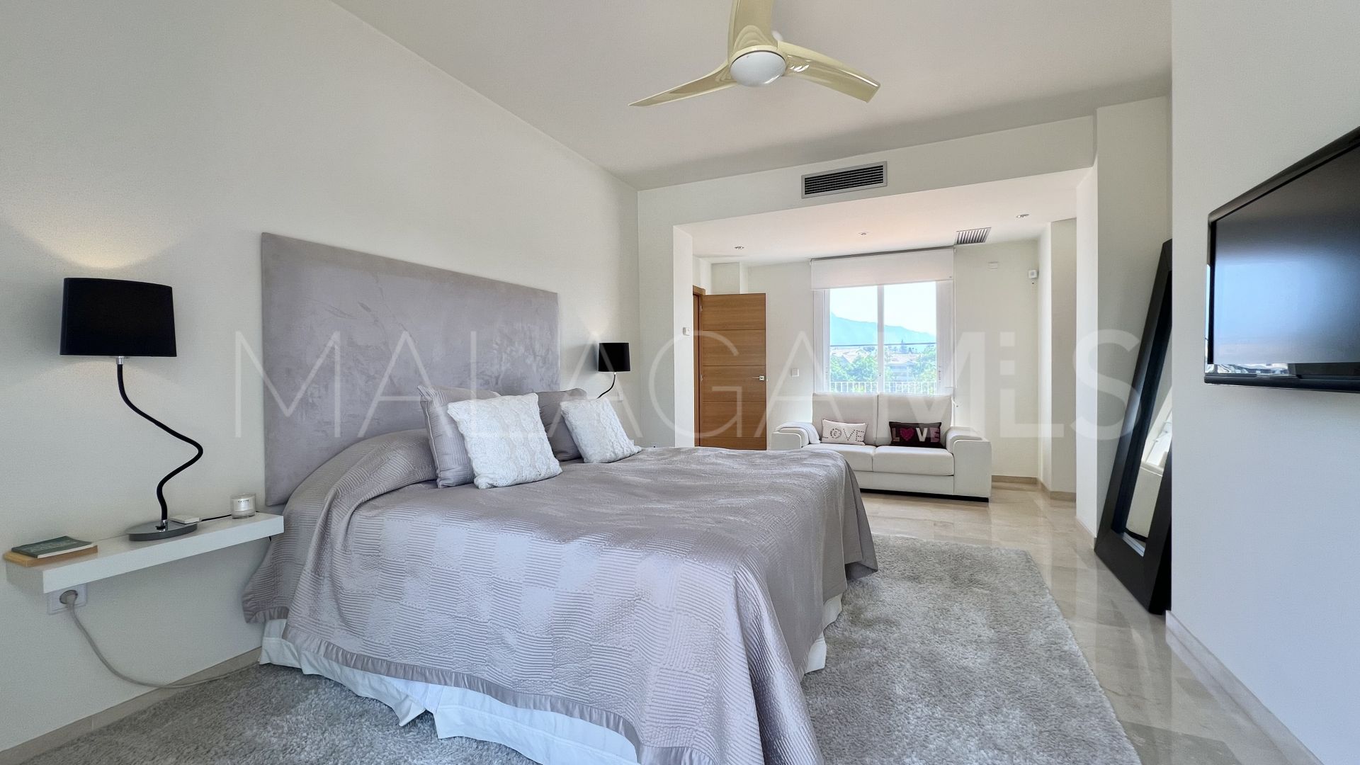 Villa for sale in Guadalmina Alta