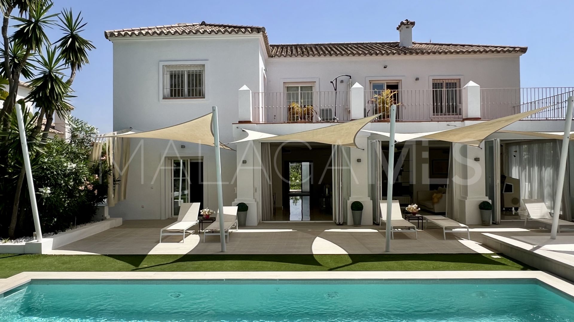 Villa for sale in Guadalmina Alta