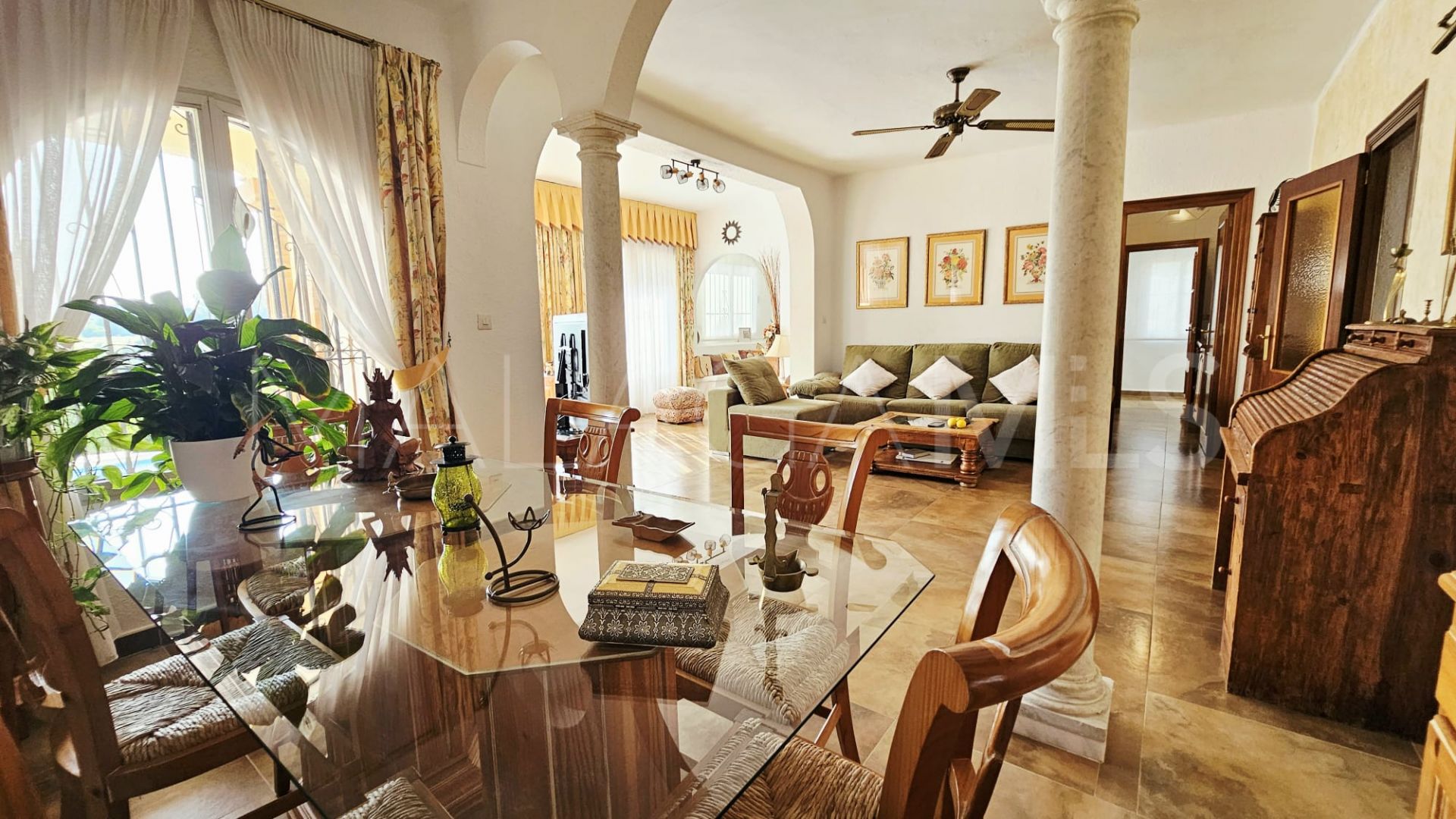 Villa for sale in Guadalmina Alta