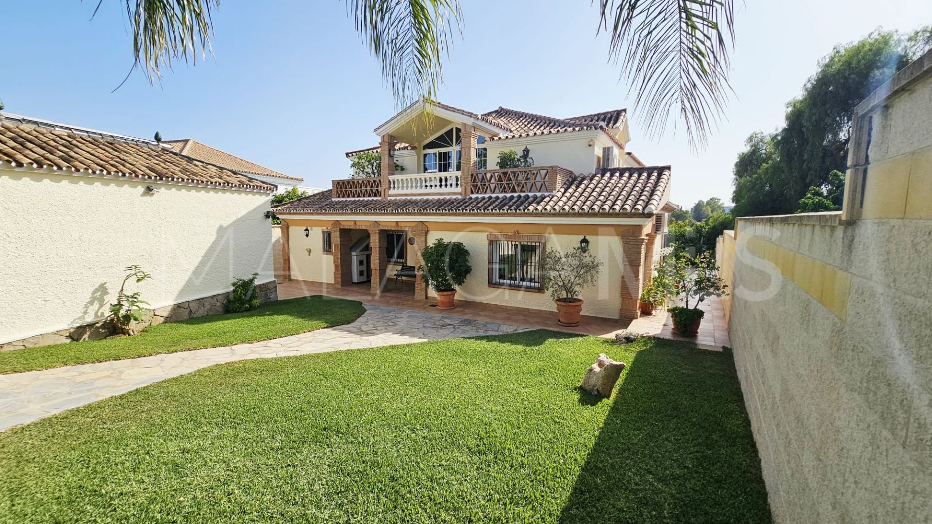 Villa for sale in Guadalmina Alta