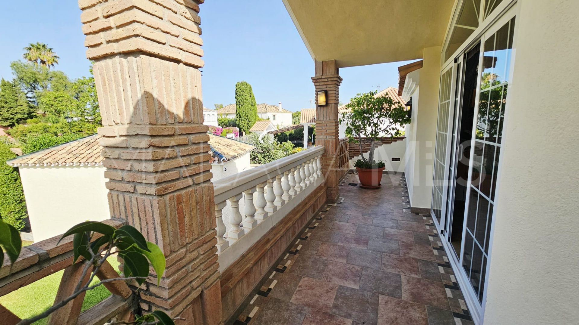 Villa for sale in Guadalmina Alta