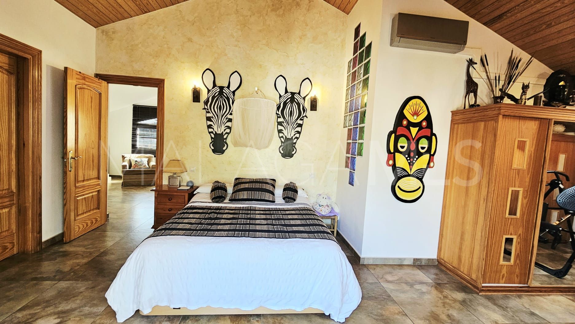 Villa for sale in Guadalmina Alta
