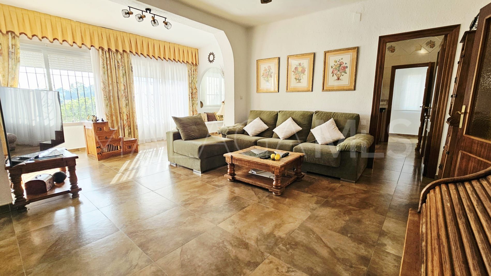 Villa for sale in Guadalmina Alta