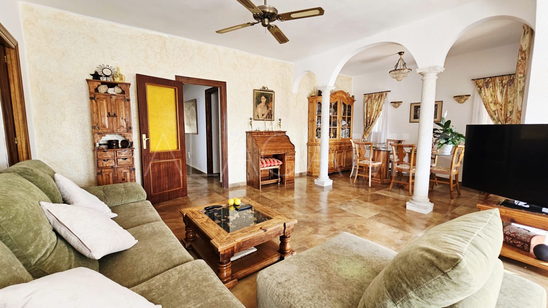 Villa for sale in Guadalmina Alta