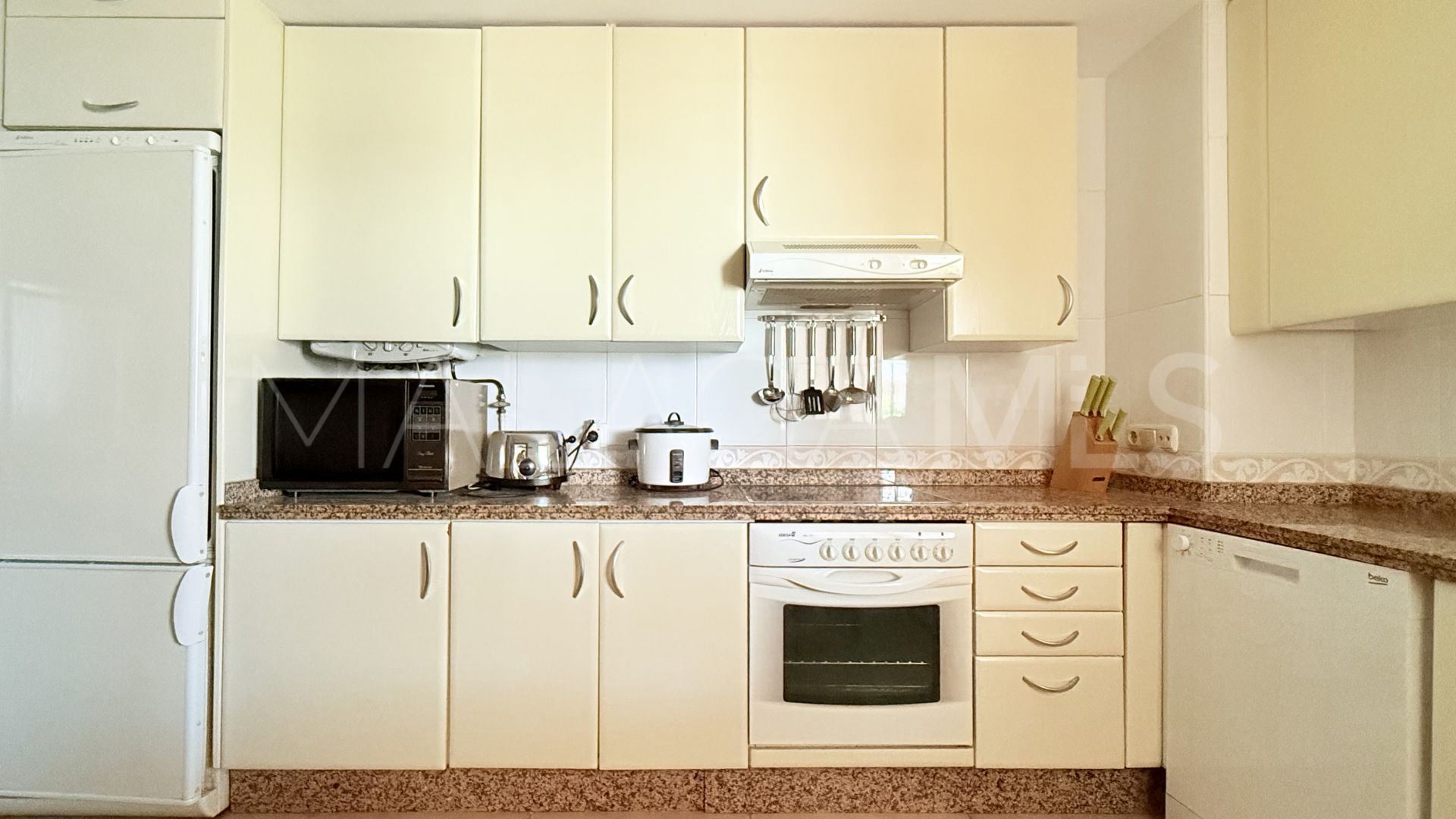 Zweistöckiges penthouse for sale in Campos de Guadalmina