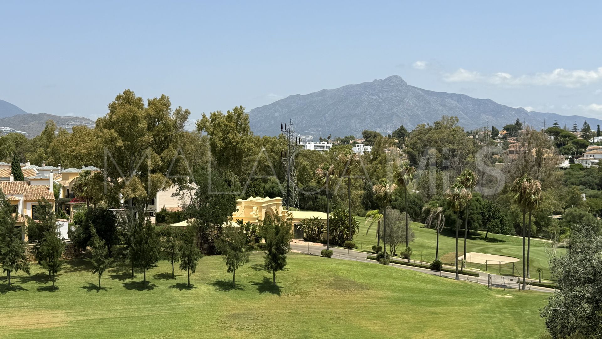 Zweistöckiges penthouse for sale in Campos de Guadalmina