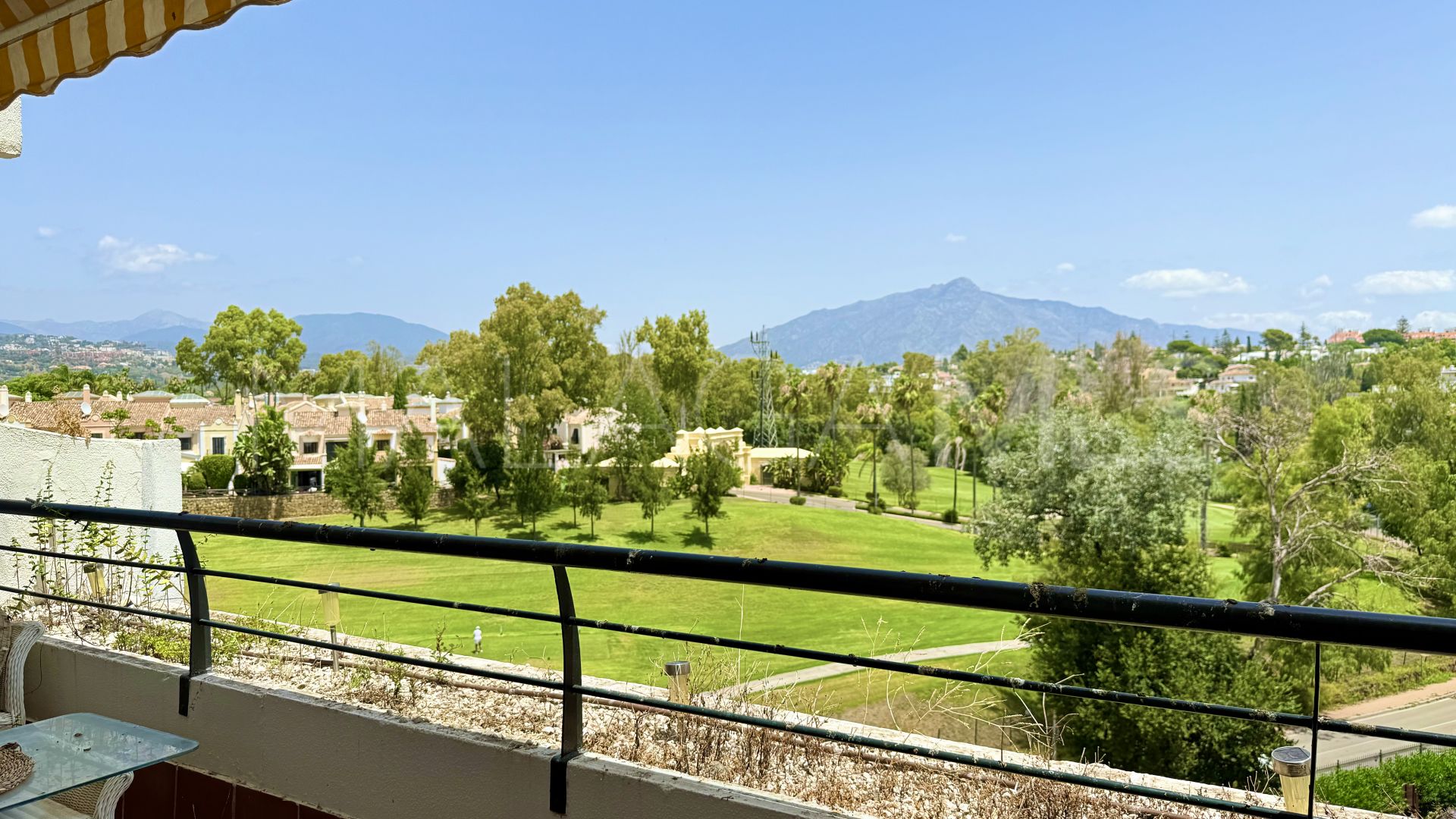 Zweistöckiges penthouse for sale in Campos de Guadalmina