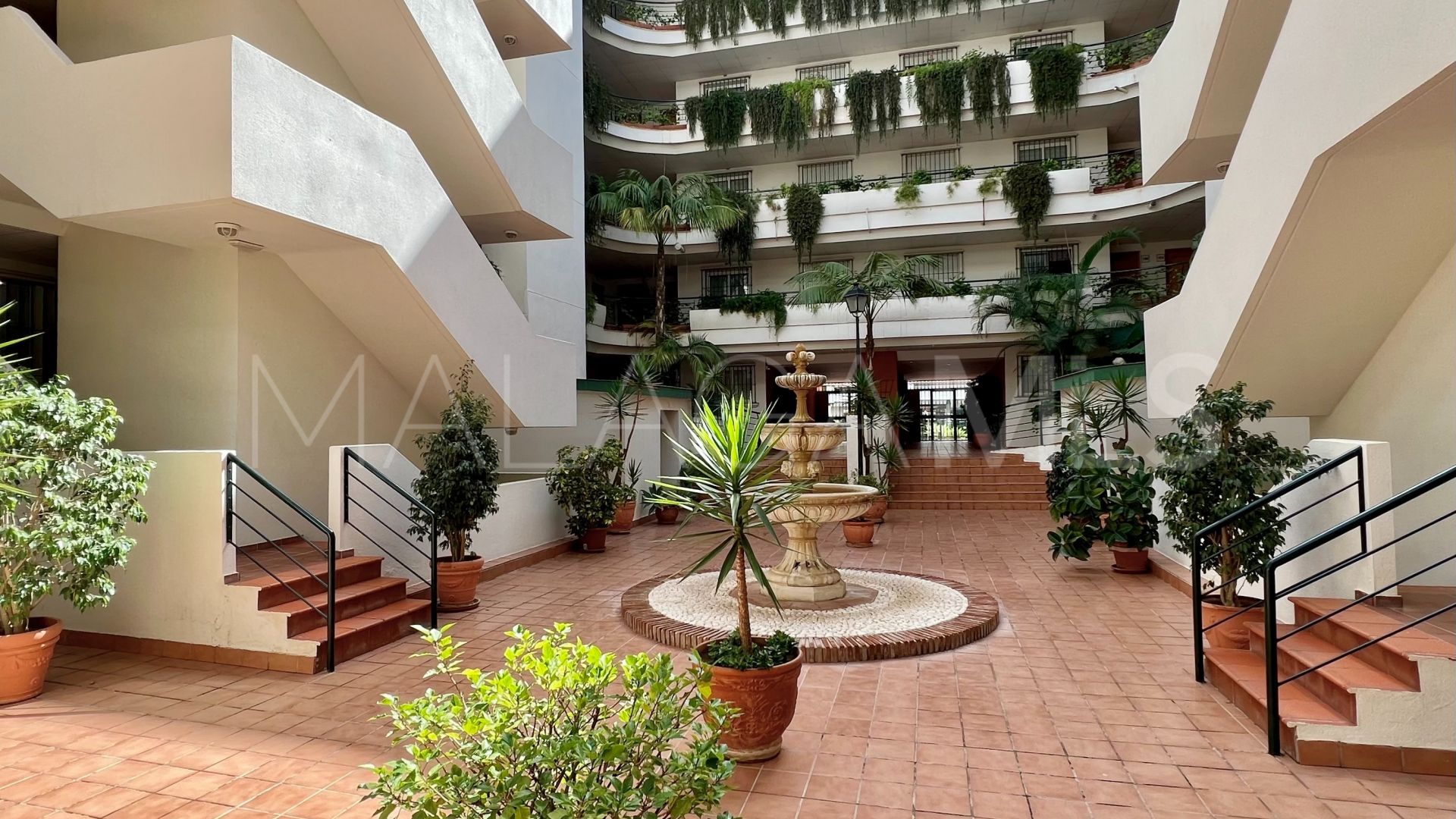 Campos de Guadalmina 4 bedrooms duplex penthouse for sale