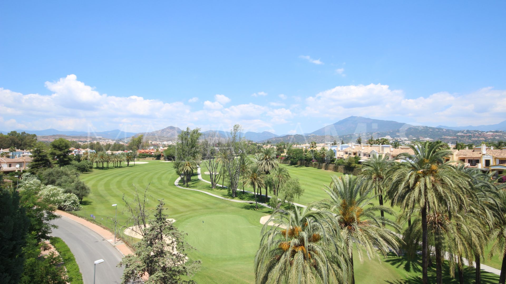 Campos de Guadalmina 4 bedrooms duplex penthouse for sale