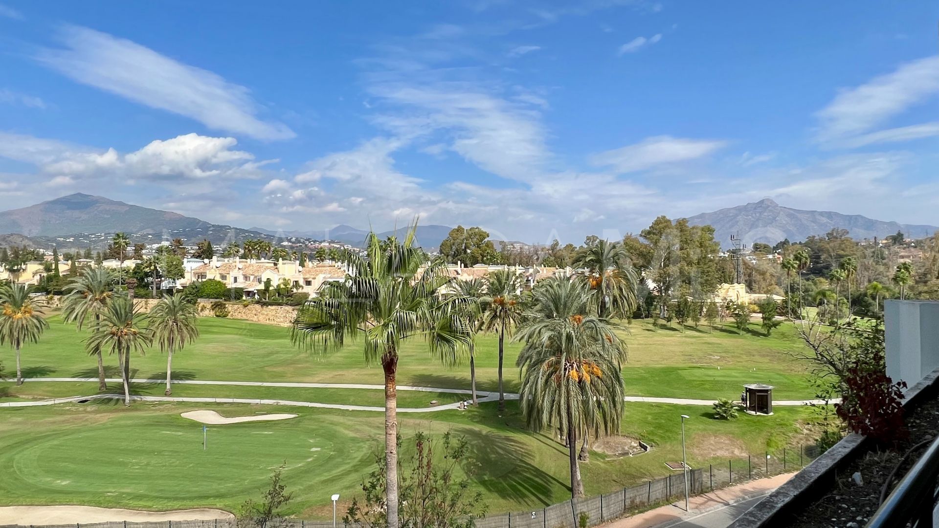 Campos de Guadalmina 4 bedrooms duplex penthouse for sale