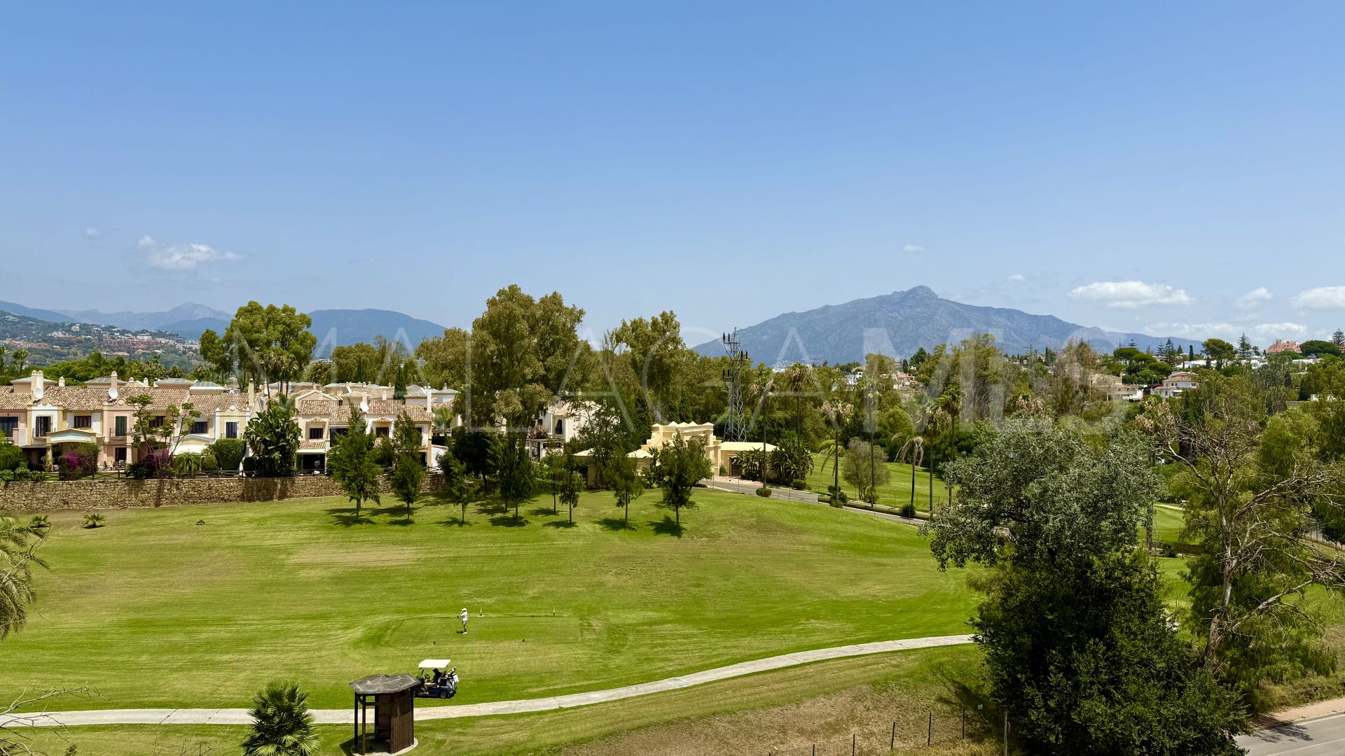 Zweistöckiges penthouse for sale in Campos de Guadalmina