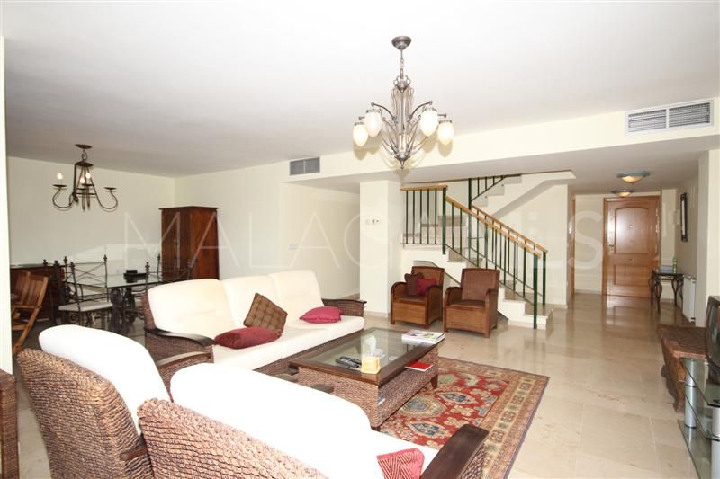 Campos de Guadalmina 4 bedrooms duplex penthouse for sale