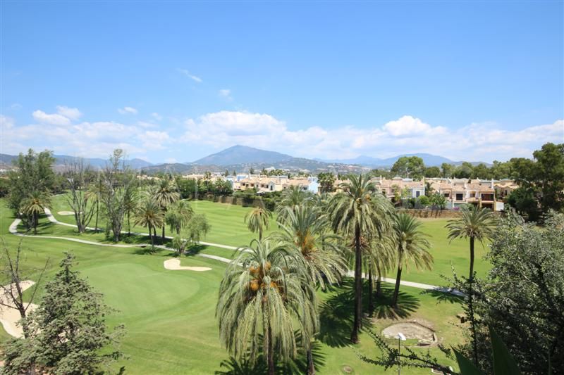 Campos de Guadalmina 4 bedrooms duplex penthouse for sale