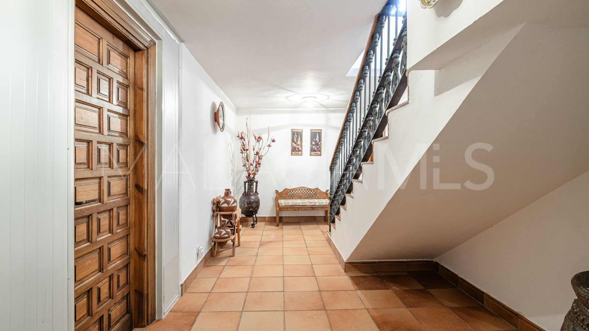 Villa for sale in Guadalmina Baja