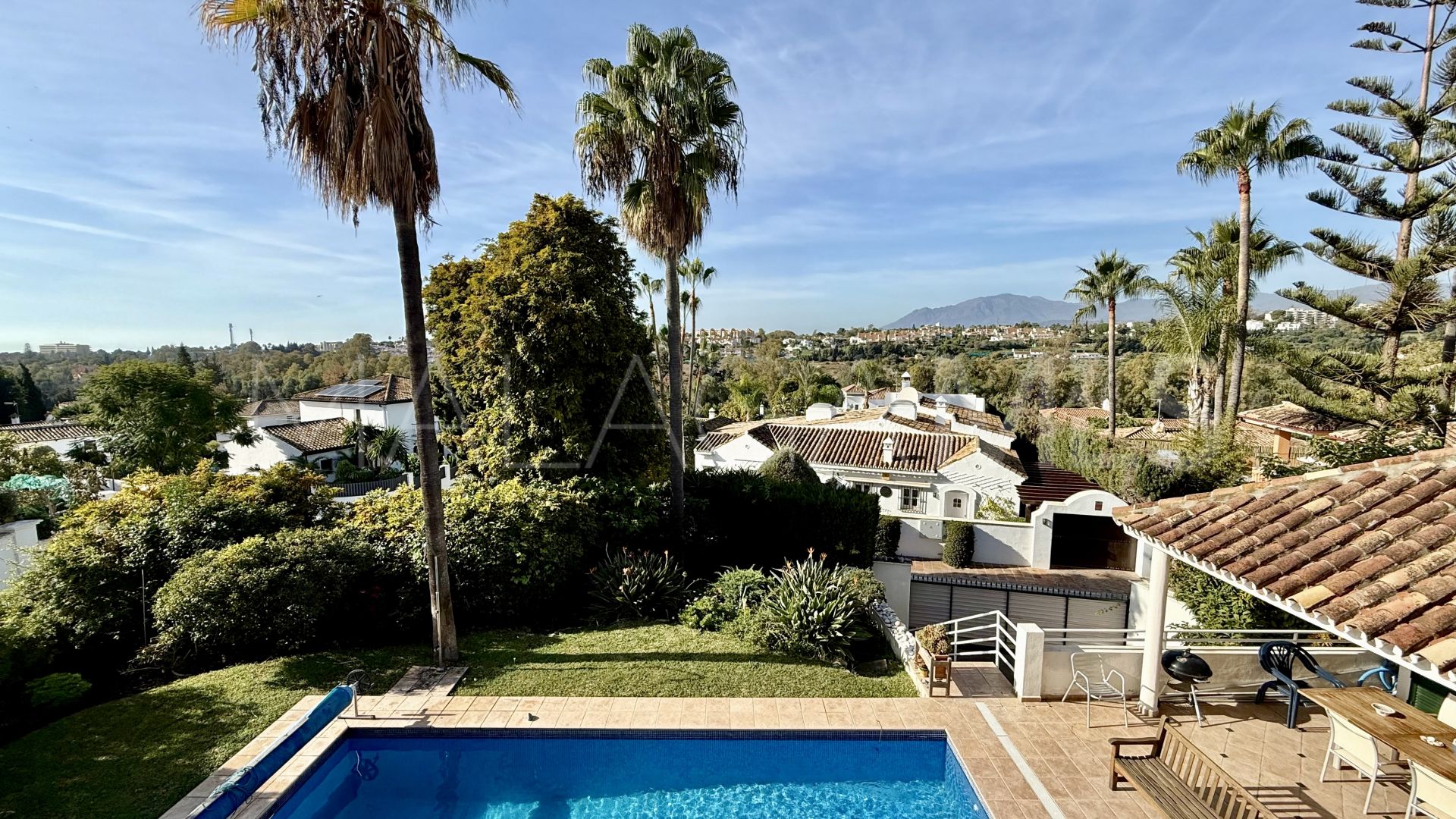 Villa for sale in Guadalmina Alta