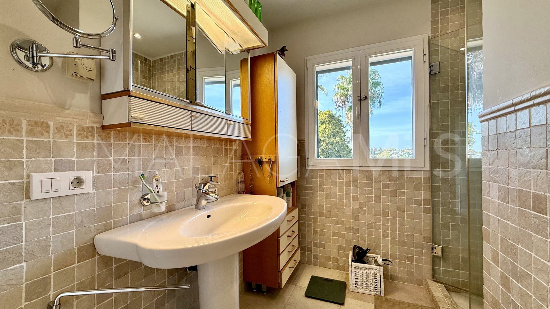 Villa for sale in Guadalmina Alta