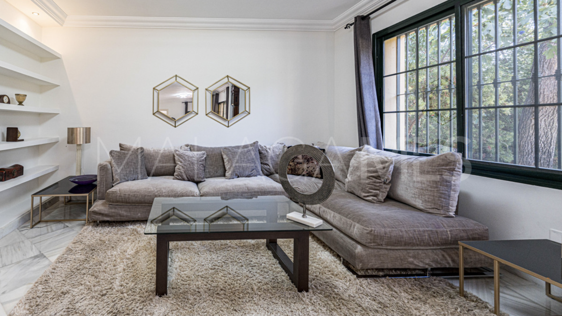 For sale 6 bedrooms villa in Casasola