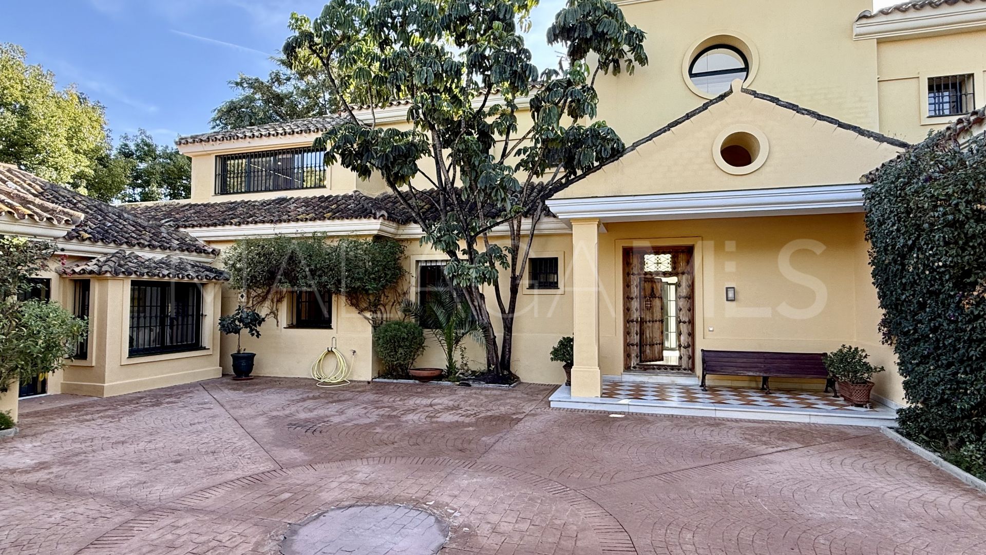 Villa for sale in Casasola