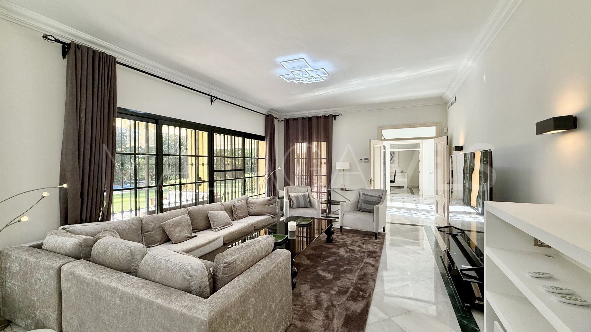 Villa for sale in Casasola