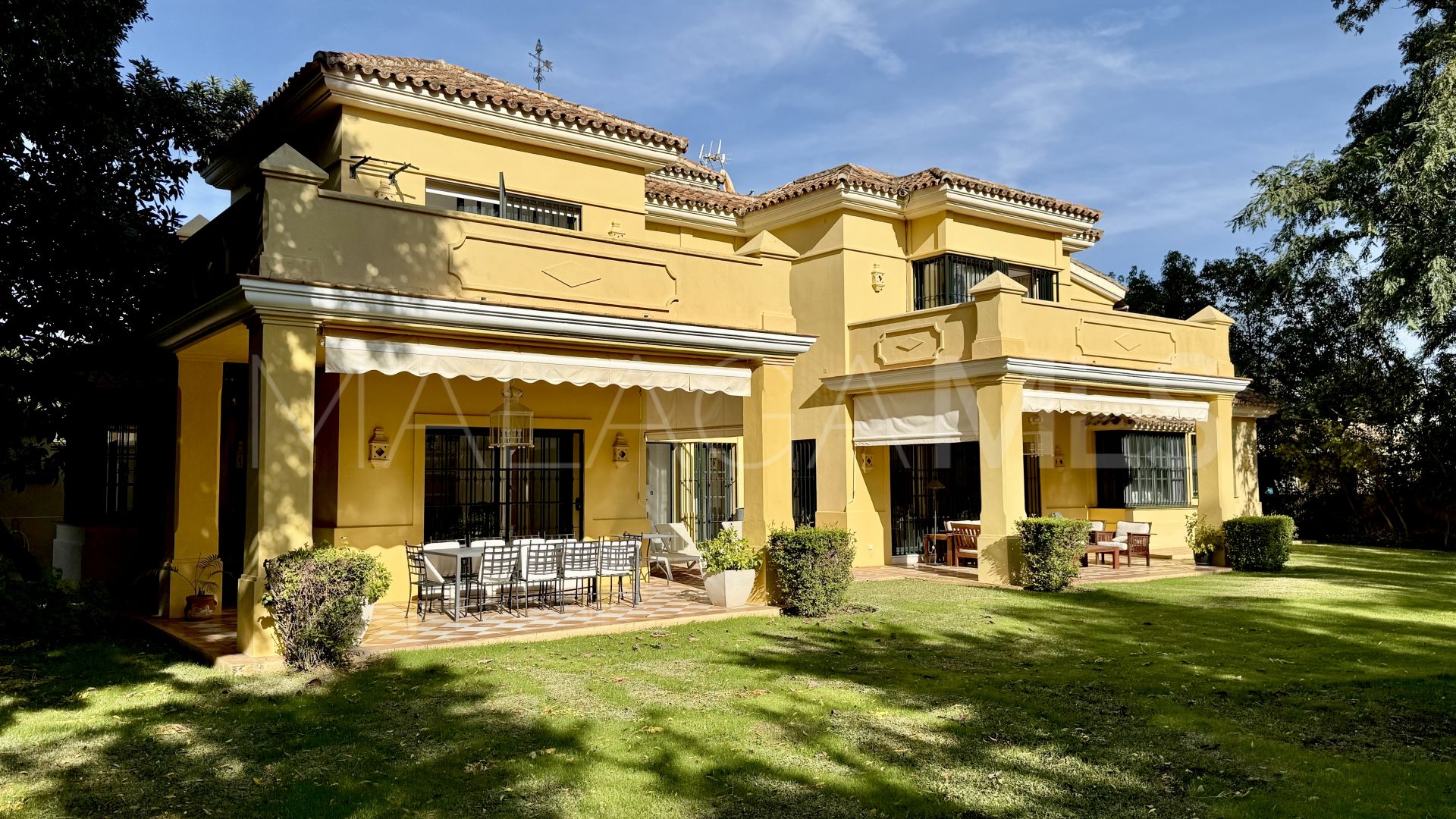 Villa for sale in Casasola
