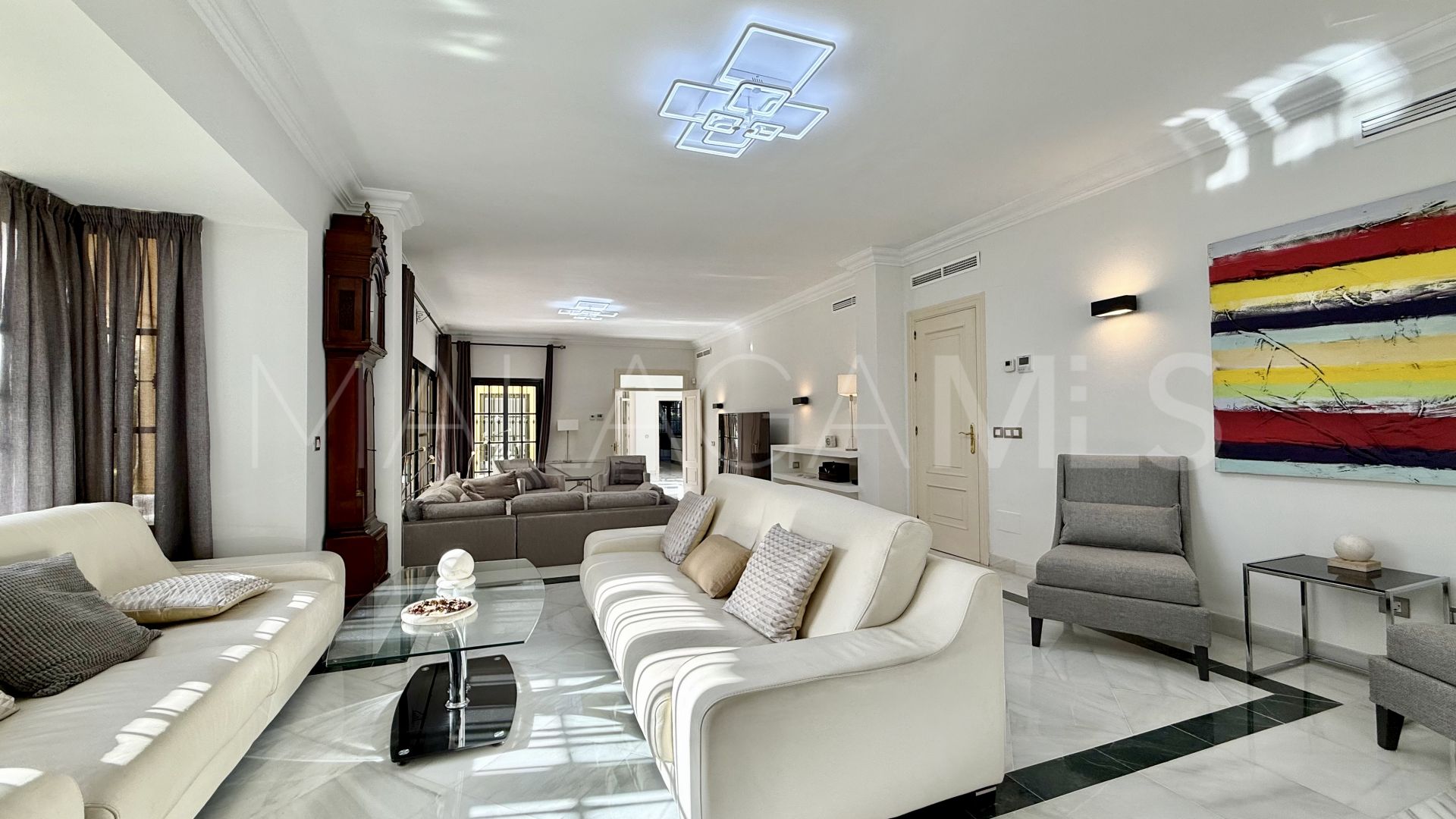 Villa for sale in Casasola