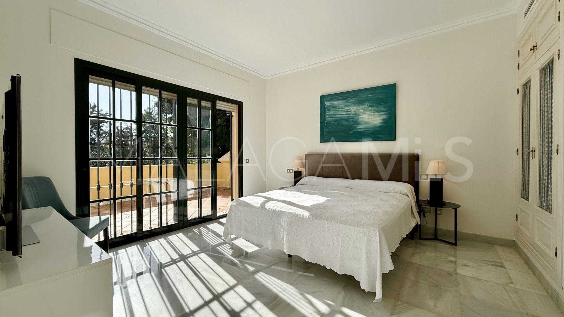 Villa for sale in Casasola