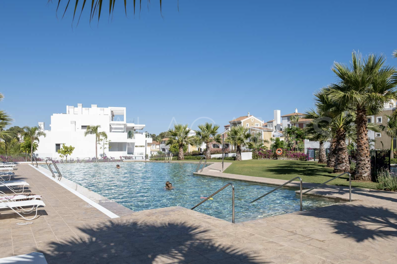 Markplanslägenhet for sale in Cortijo del Golf