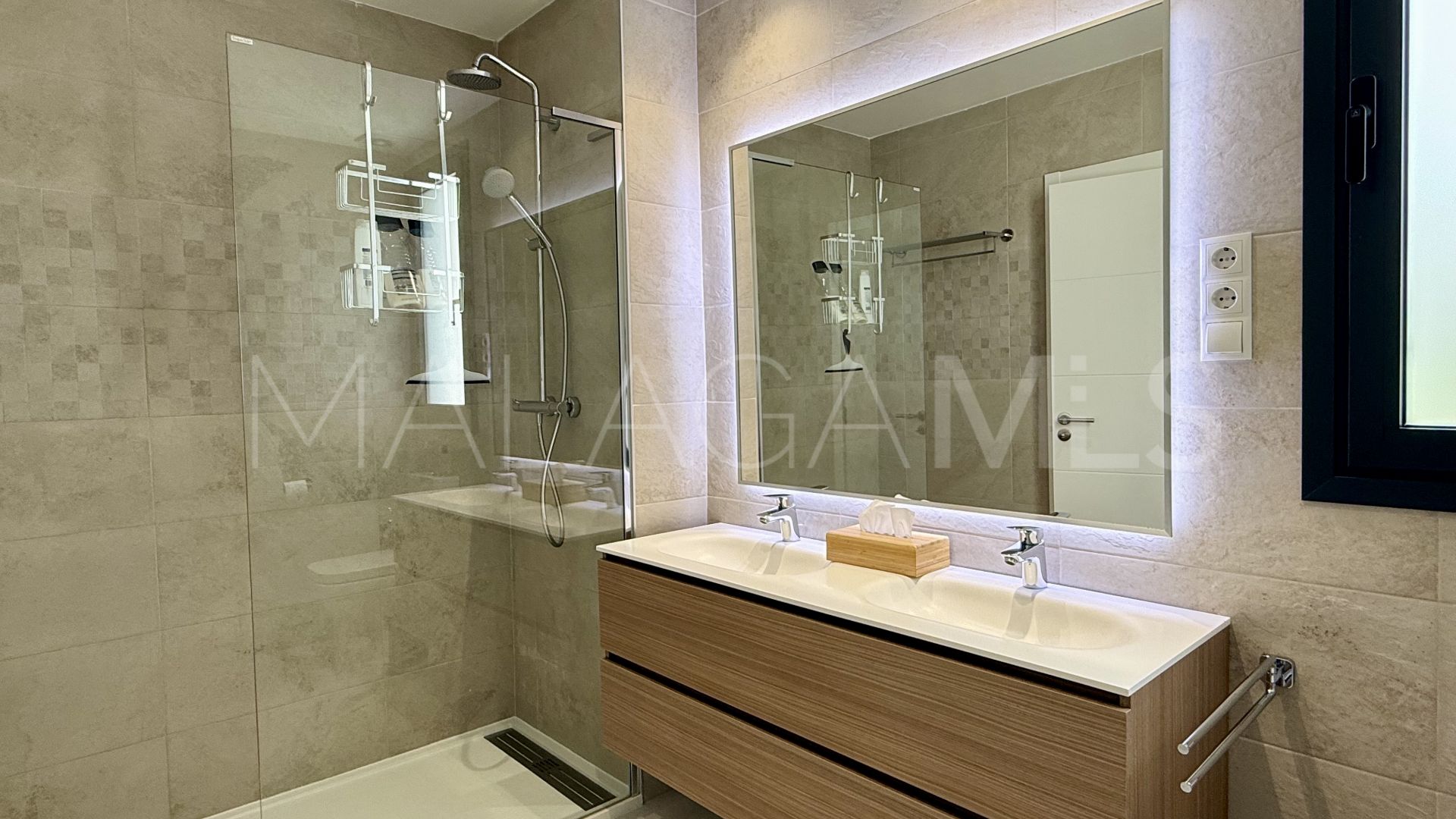 Markplanslägenhet for sale in Cortijo del Golf