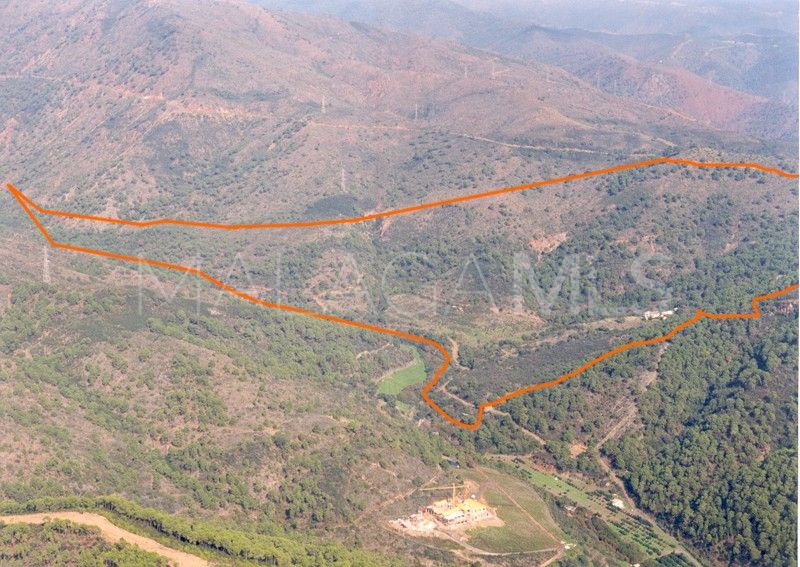 For sale finca in Estepona East