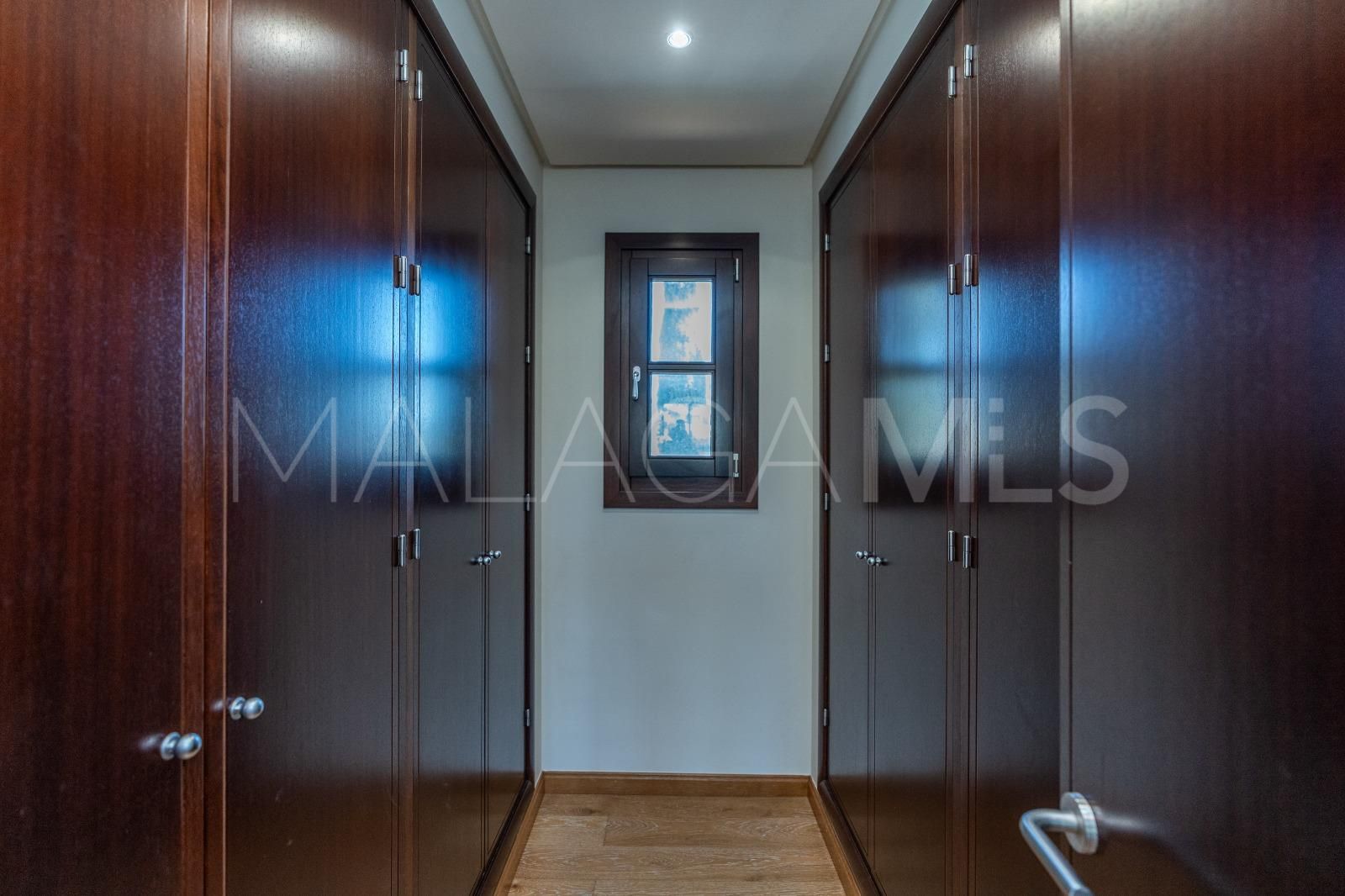 Villa for sale in El Paraiso