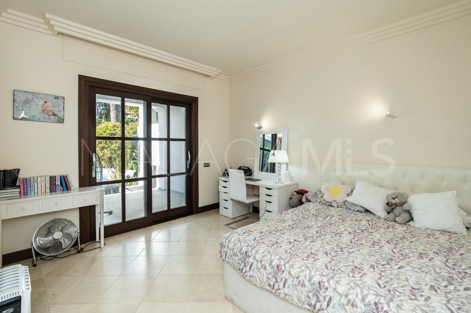 Villa for sale in El Paraiso
