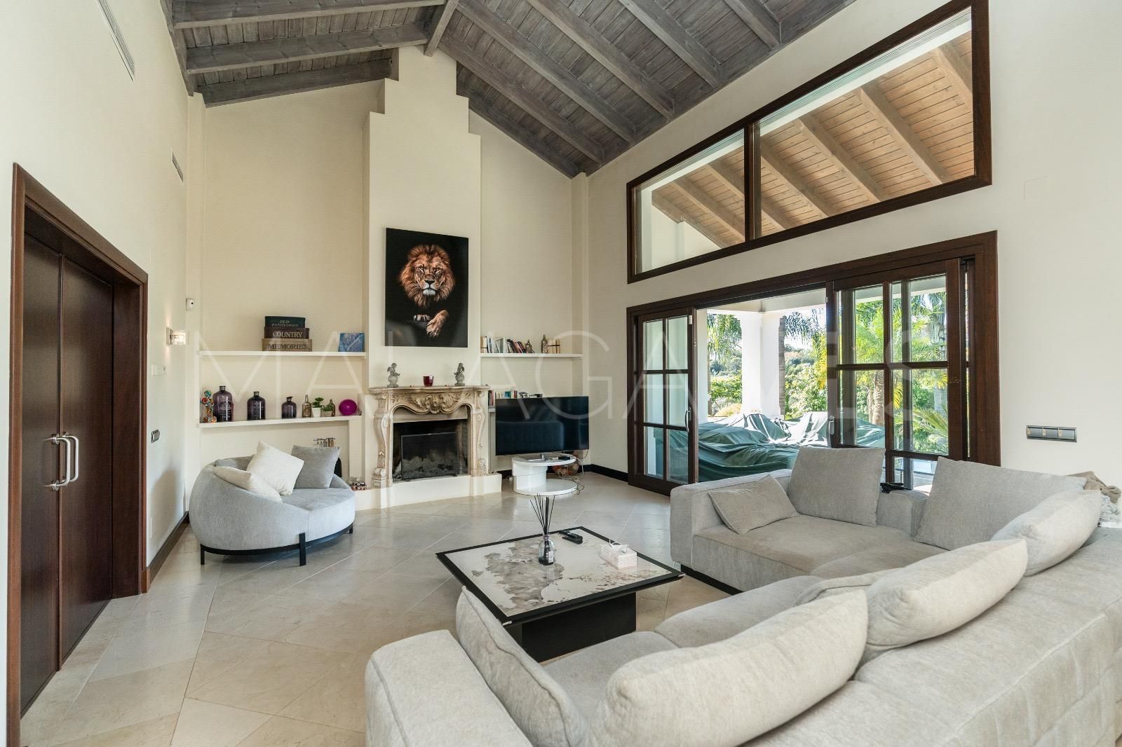 Villa for sale in El Paraiso