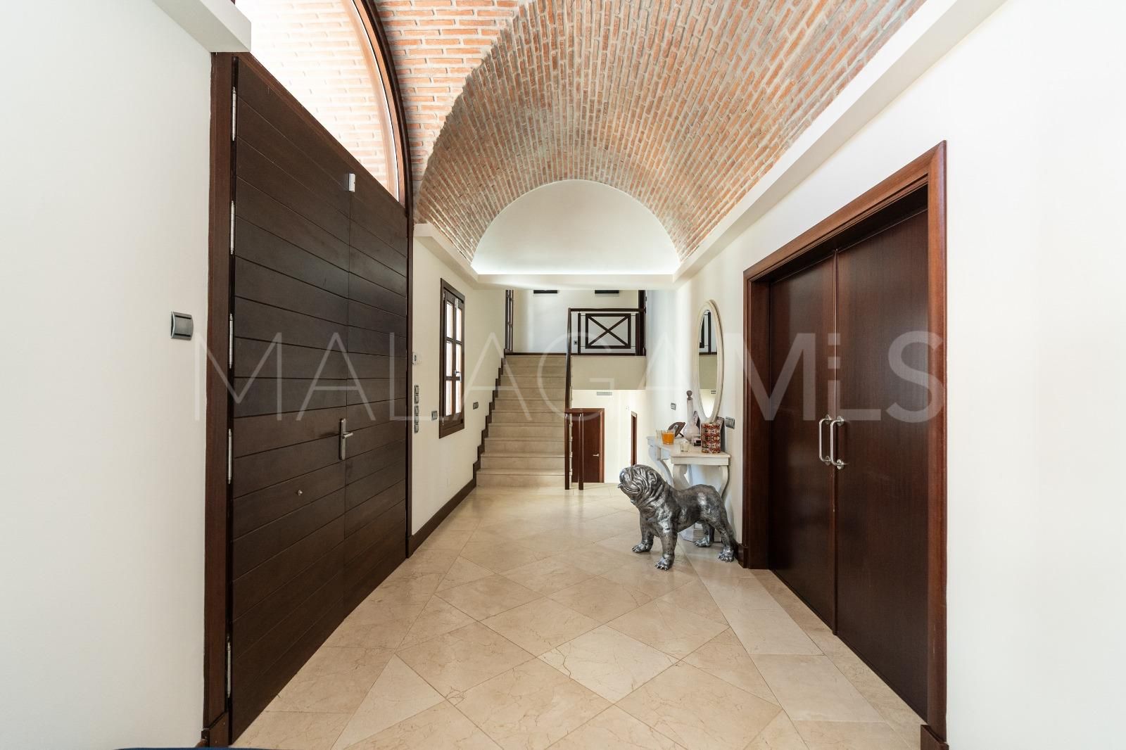 Villa for sale in El Paraiso