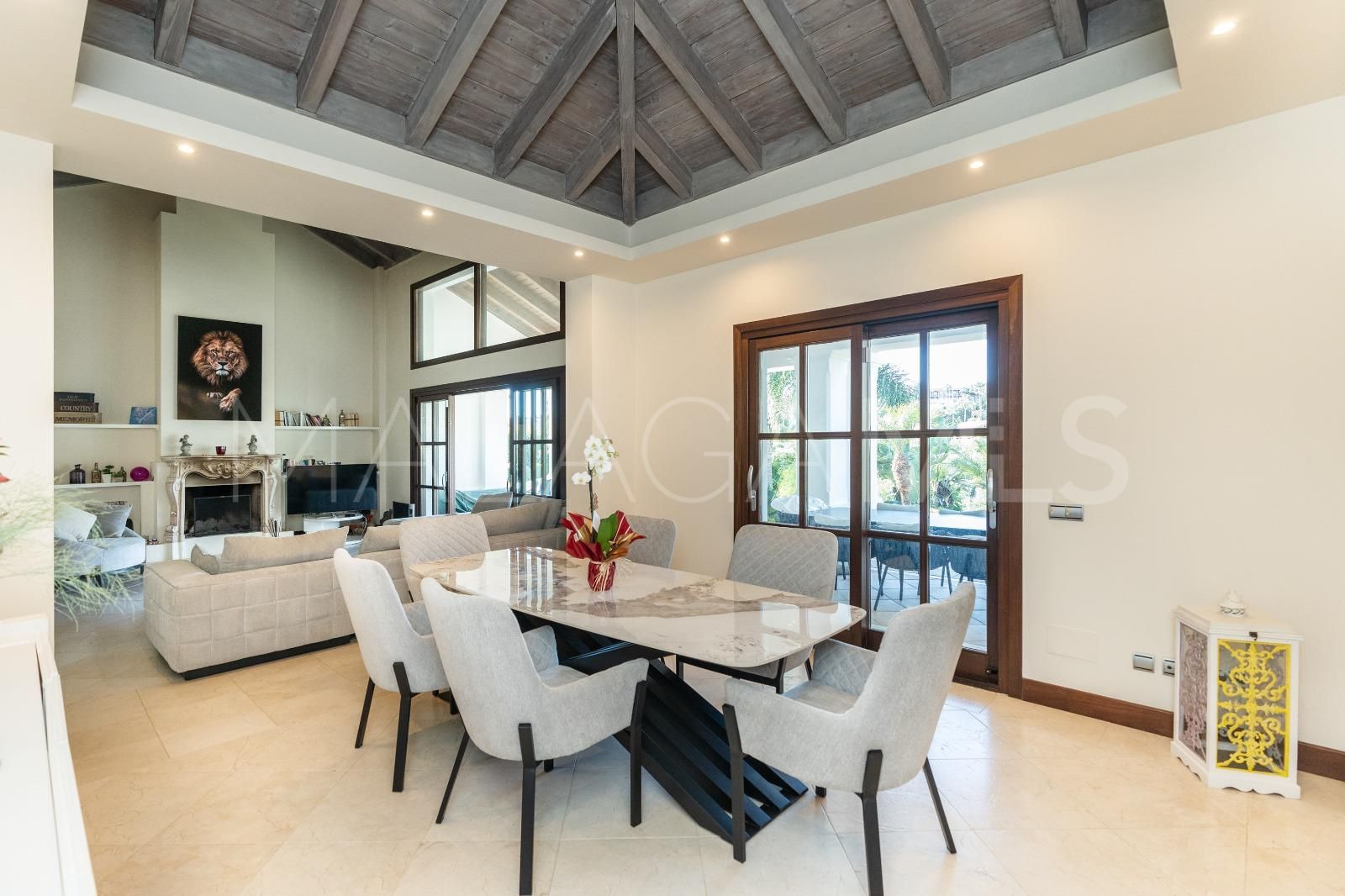 Villa for sale in El Paraiso