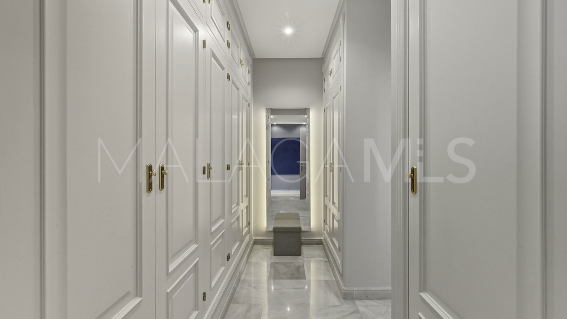 Villa for sale in Guadalmina Alta