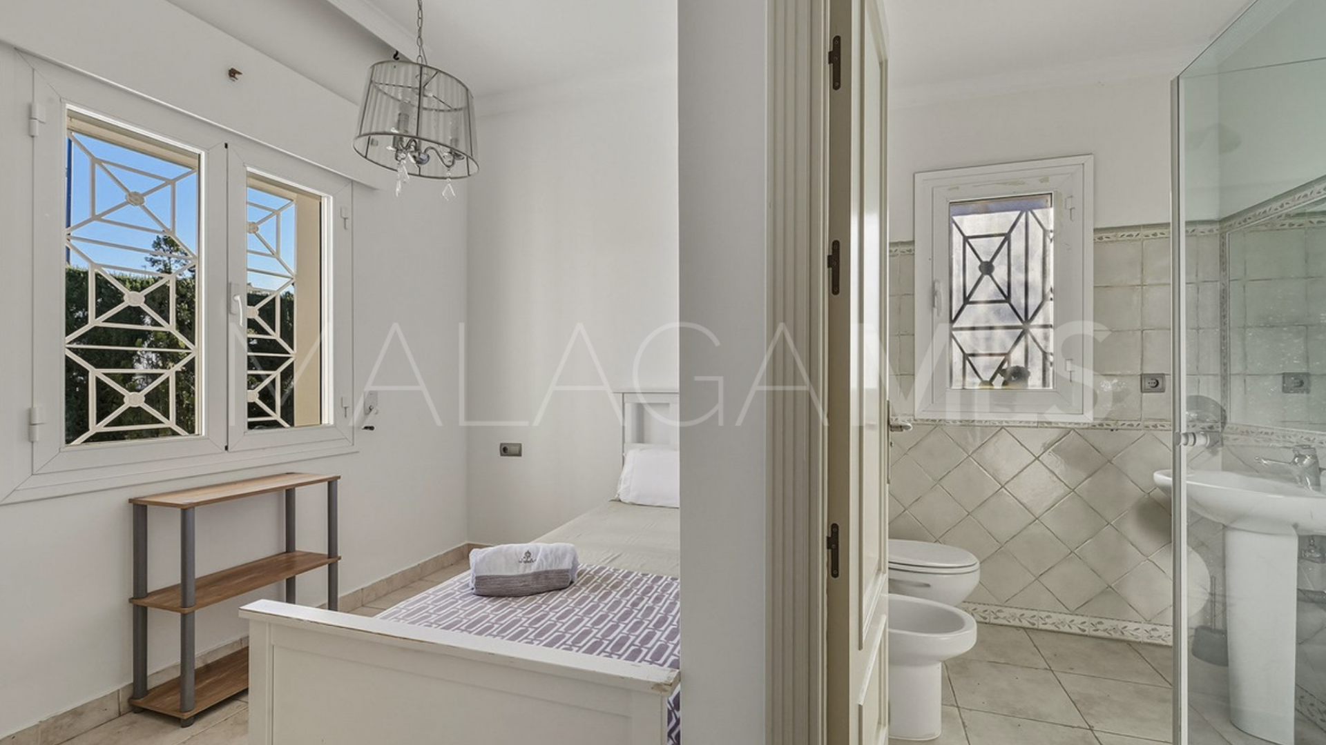 Villa for sale in Guadalmina Alta