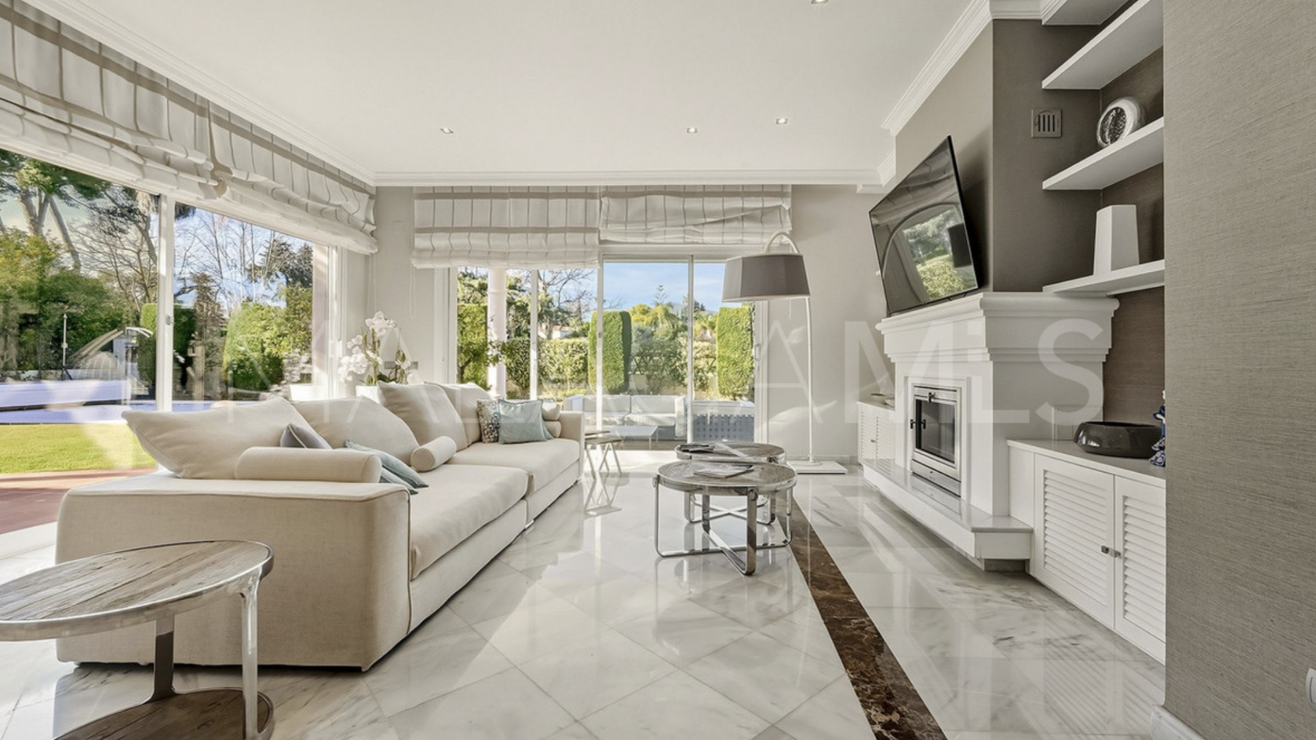 Villa for sale in Guadalmina Alta