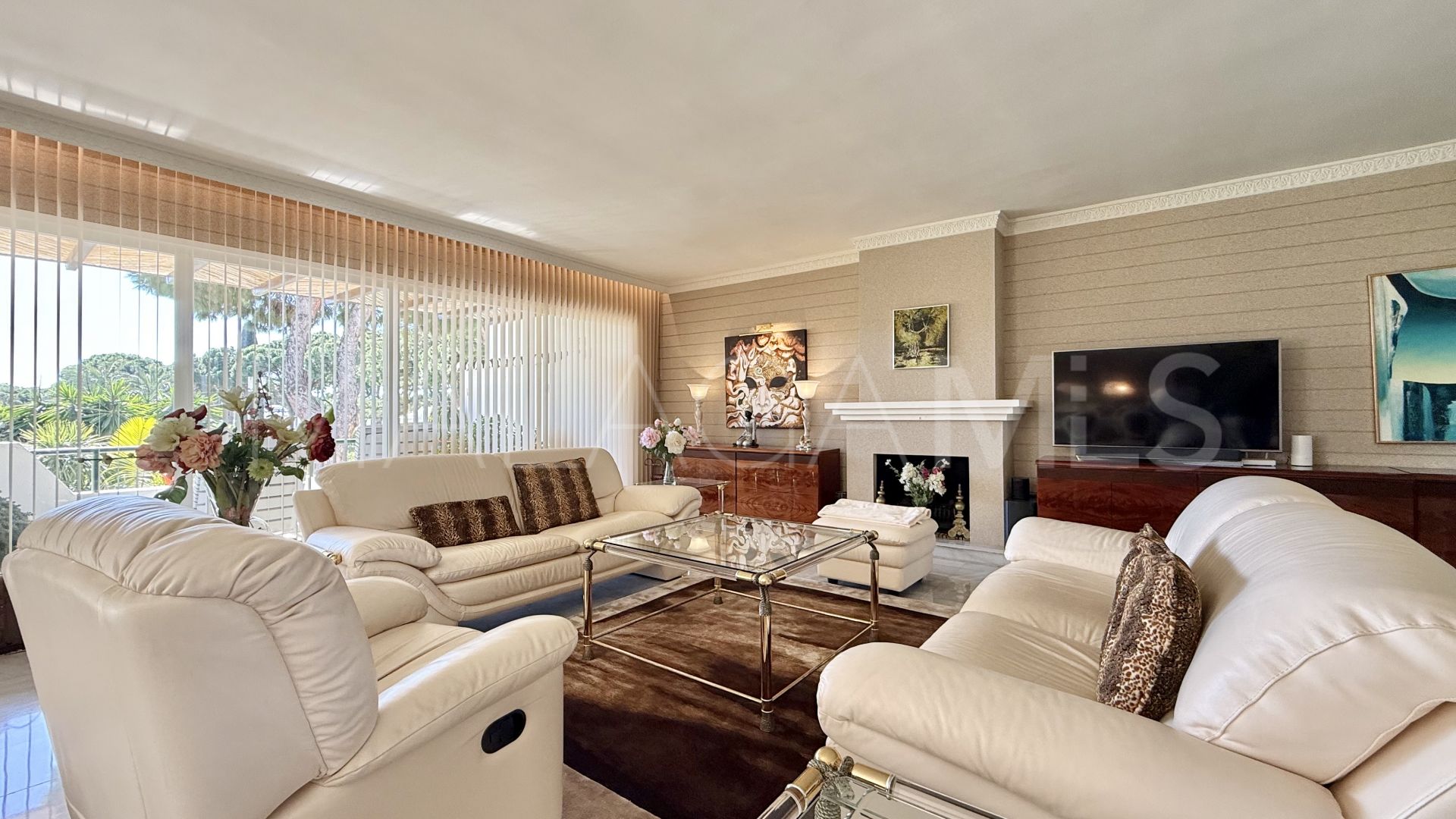 El Presidente apartment for sale