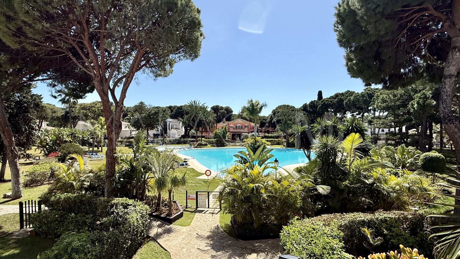 El Presidente apartment for sale