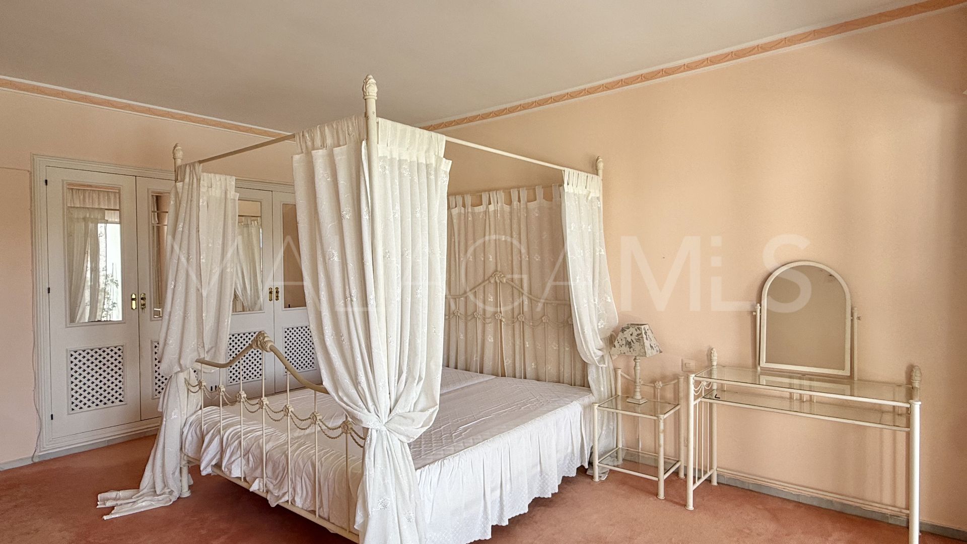 El Presidente apartment for sale