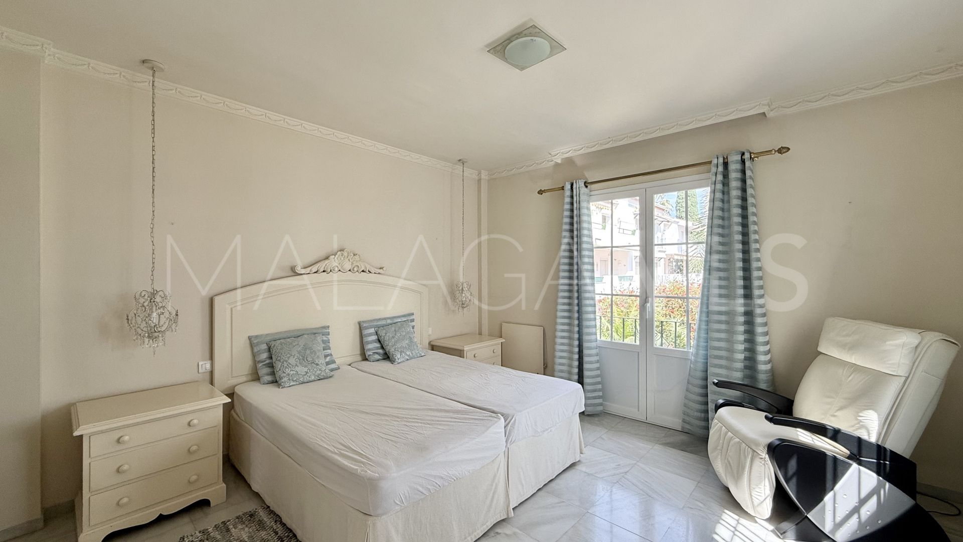 El Presidente apartment for sale