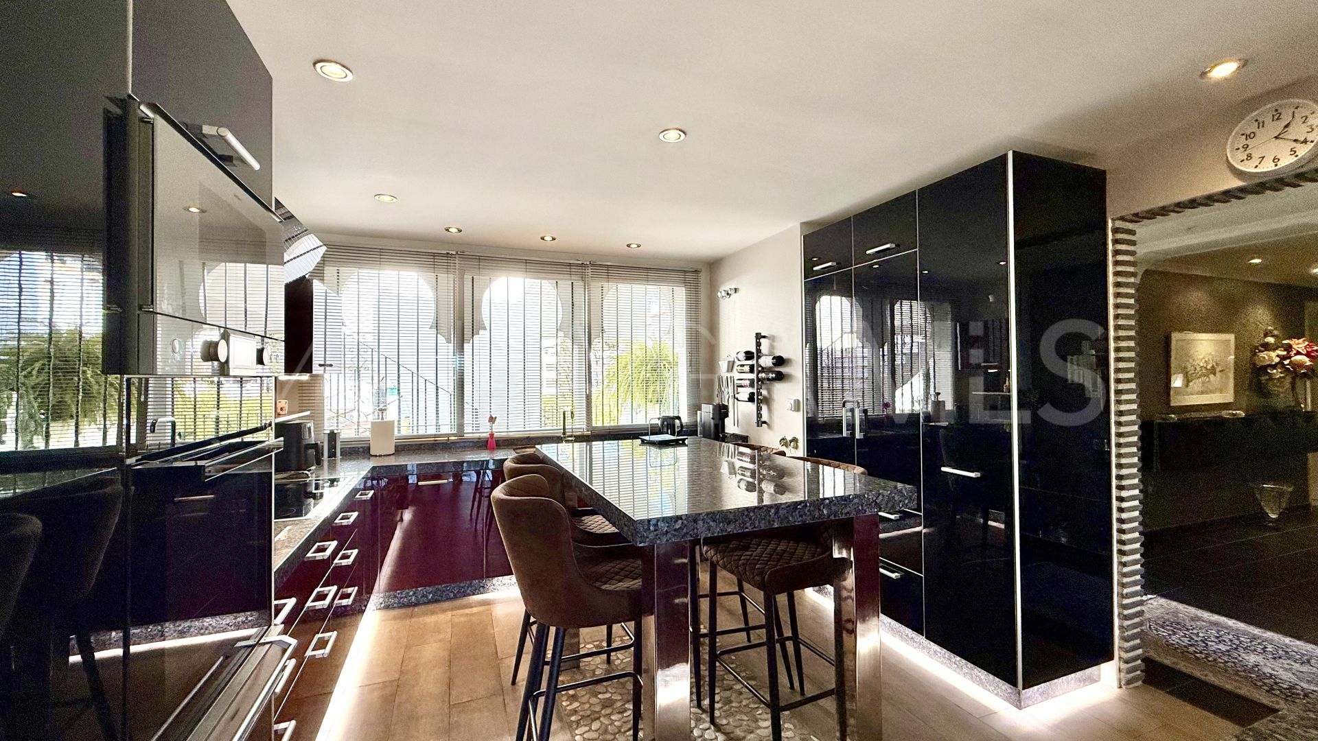 El Presidente apartment for sale