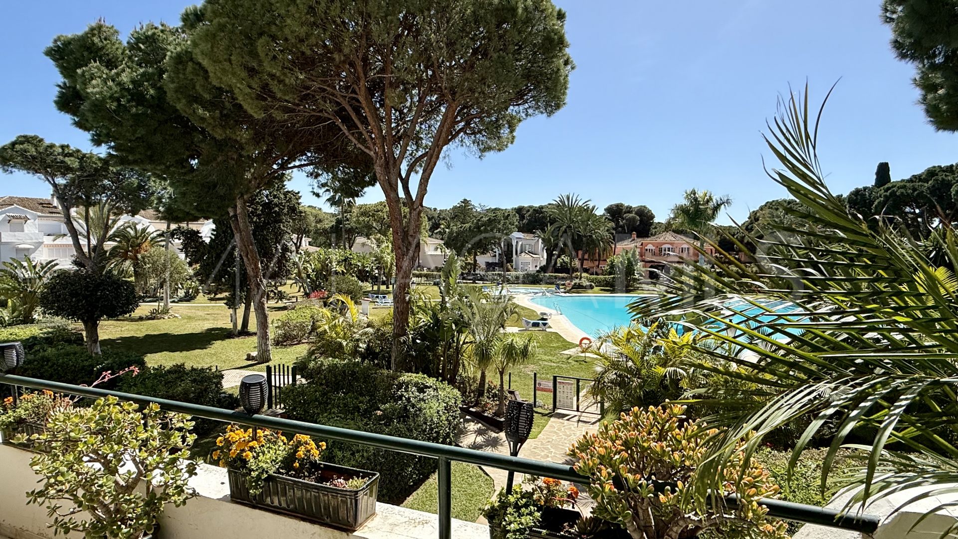 El Presidente apartment for sale