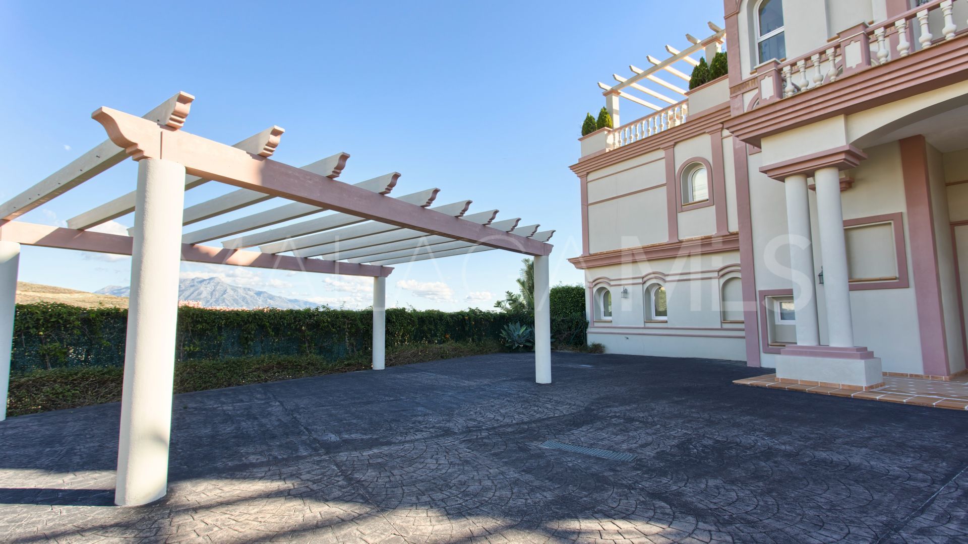 Villa a la venta in Los Flamingos Golf de 8 bedrooms